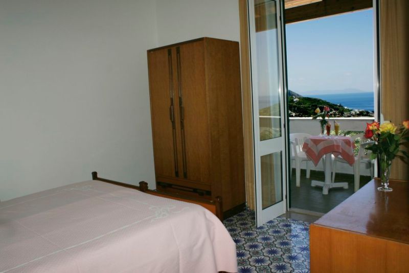 Hotel Al Bosco - mese di Luglio - Ingresso offerte-Isola d'Ischia